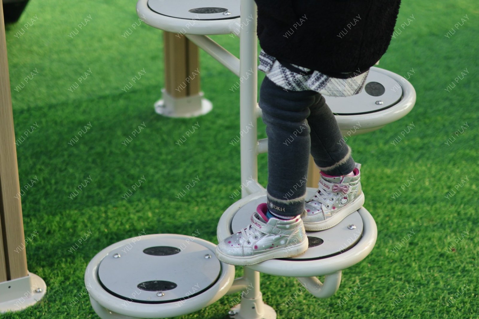 HPL outdoor playground set with aluminum posts, slides, and rope bridges EN1176 certified